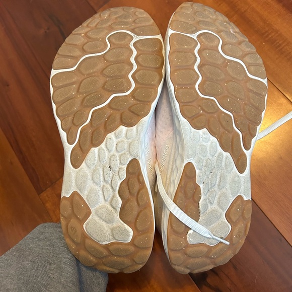 New Balance Fresh Foam Sneakers - Picture 3 of 4